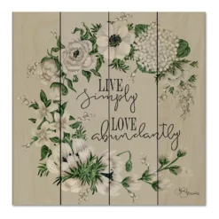 COURTSIDE MARKET Live Simply Wood Pallet