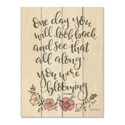 COURTSIDE MARKET Look Back And Say Wood Pallet